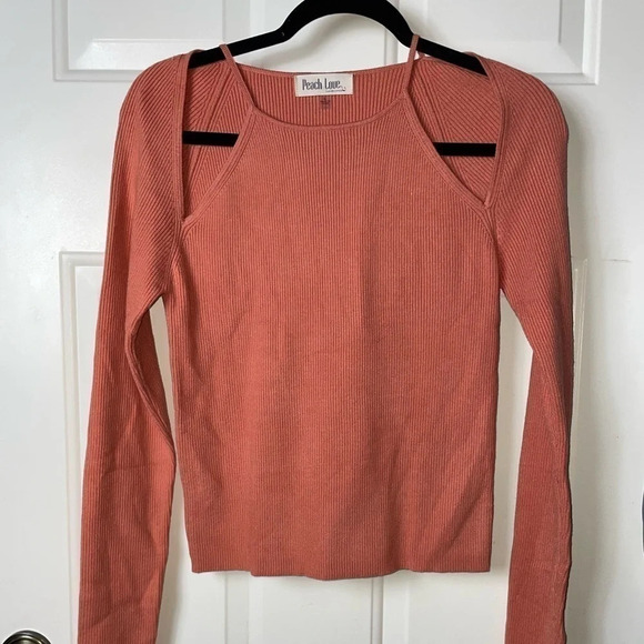 WOMEN’S PEACH LOVE CALIFORNIA LONG SLEEVE‎ TOP WITH CUT OUTS - Picture 1 of 7